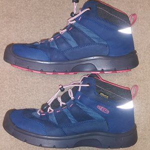 KEEN WATERPROOF HIKING BOOTS SZ 6 / EU 38. VGC